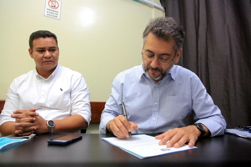 Gabinete no HE